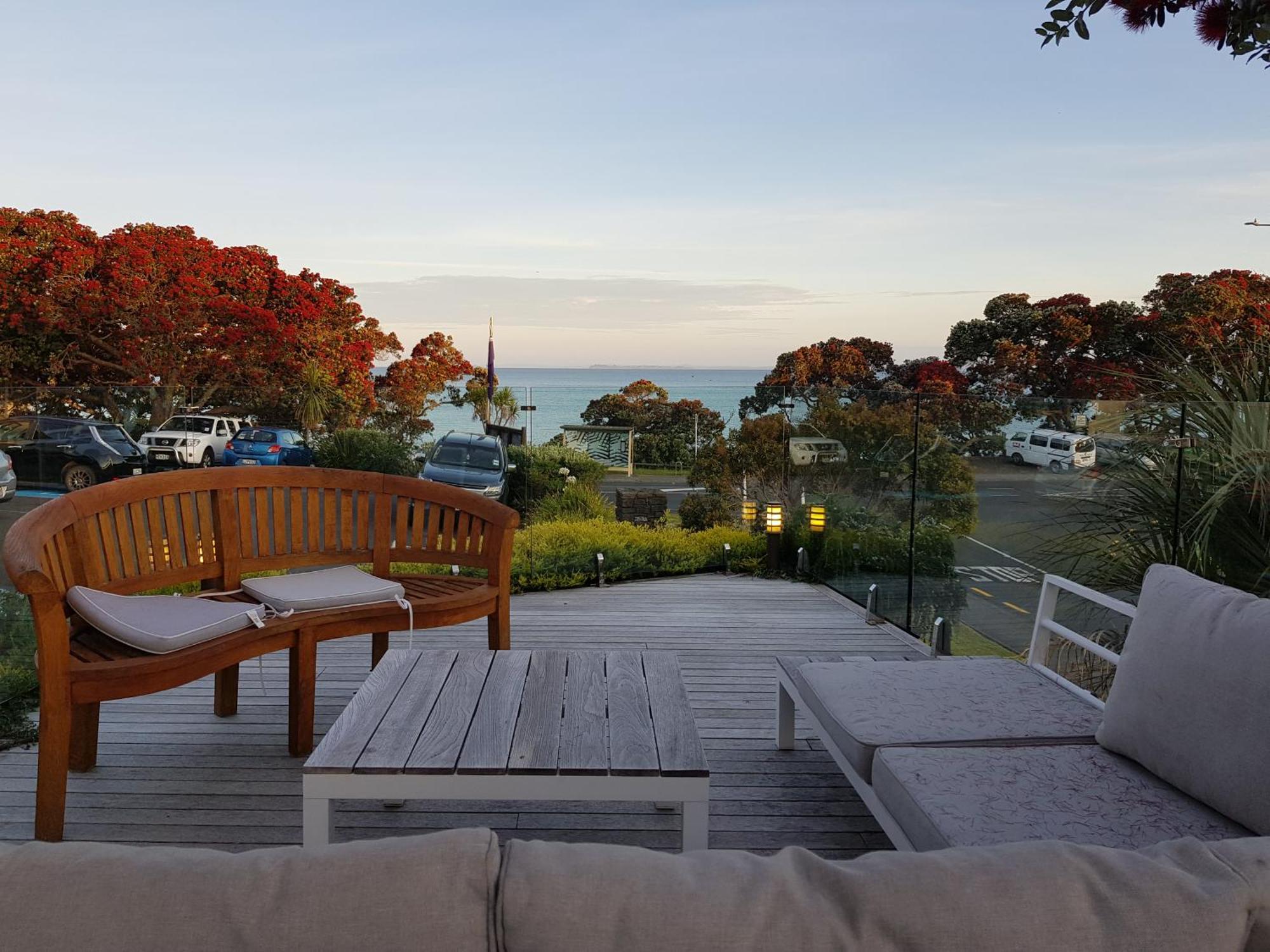 Whangaparaoa Lodge Экстерьер фото