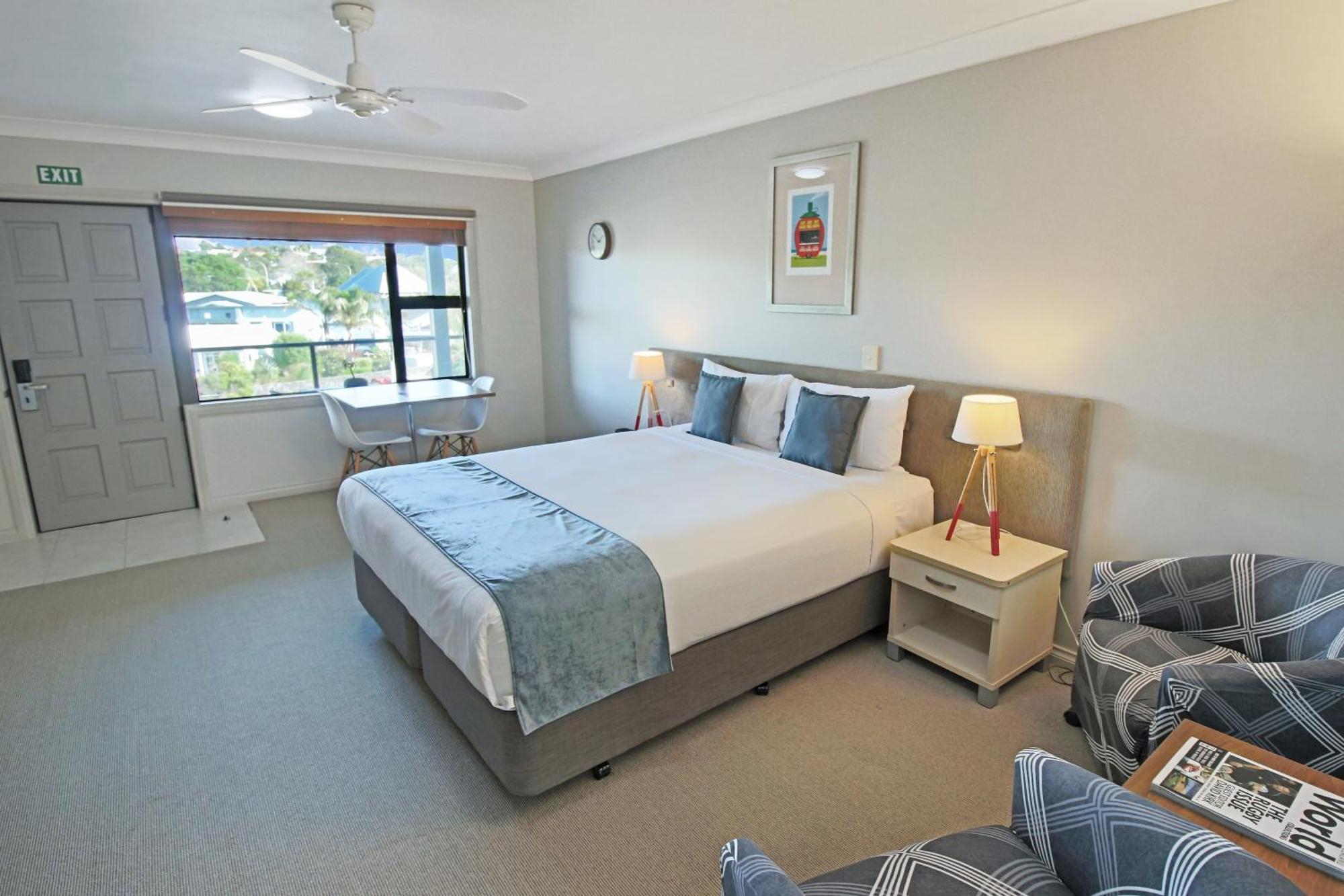 Whangaparaoa Lodge Экстерьер фото