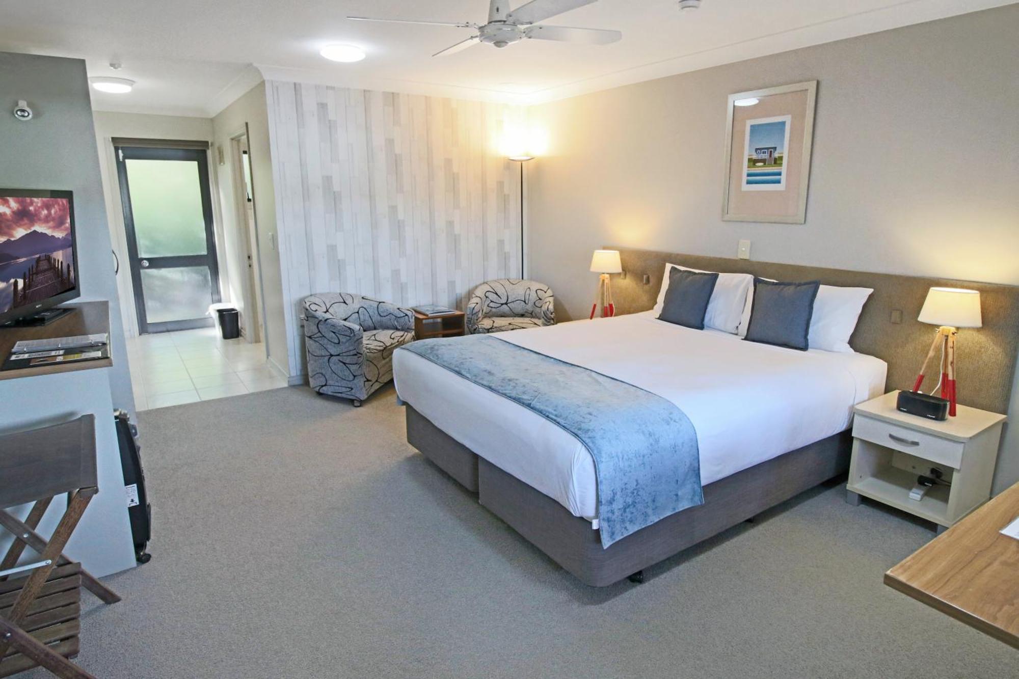 Whangaparaoa Lodge Экстерьер фото