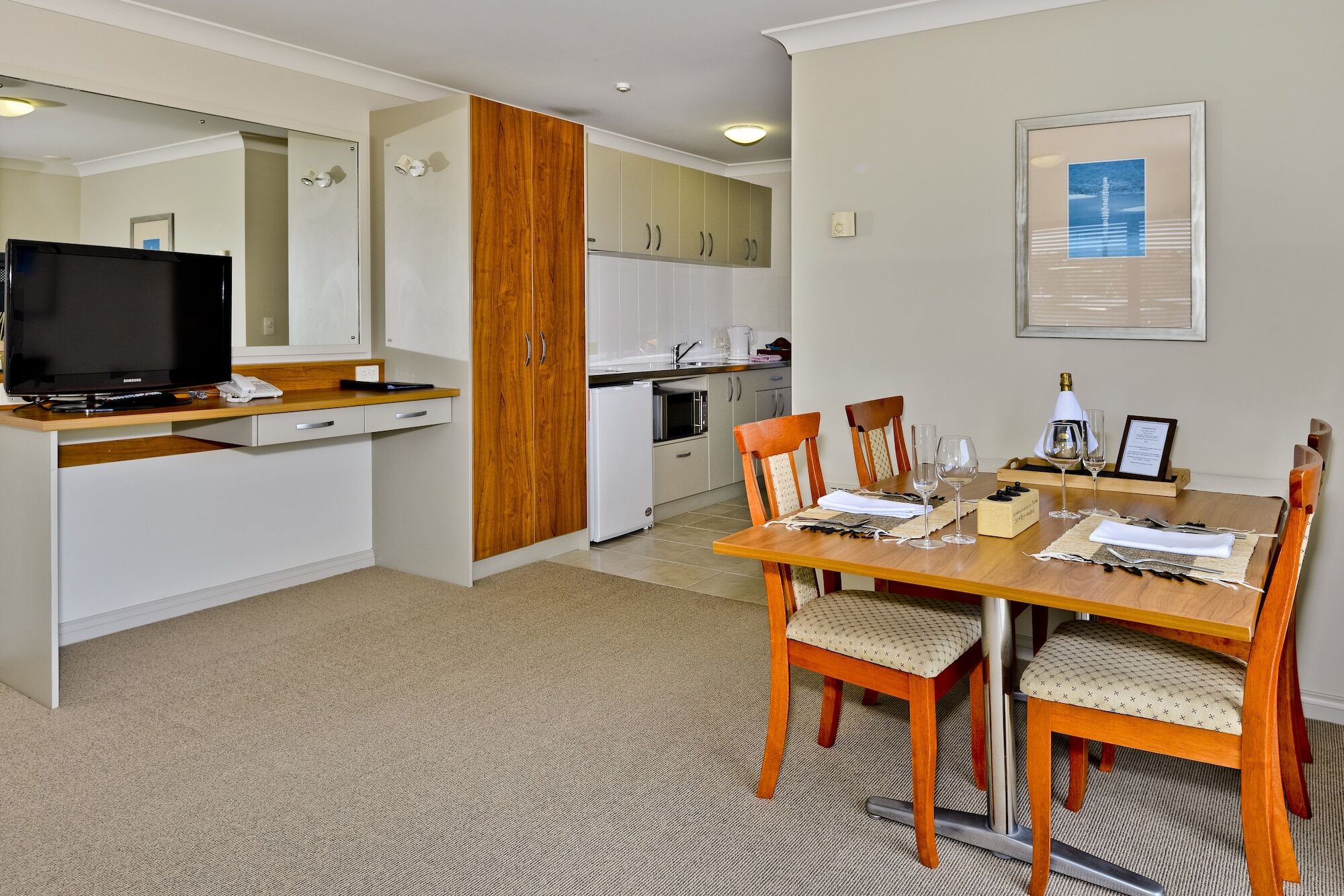 Whangaparaoa Lodge Экстерьер фото